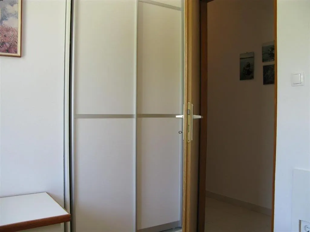Apartment Palit 16356B Mundanije 0*,  크로아티아