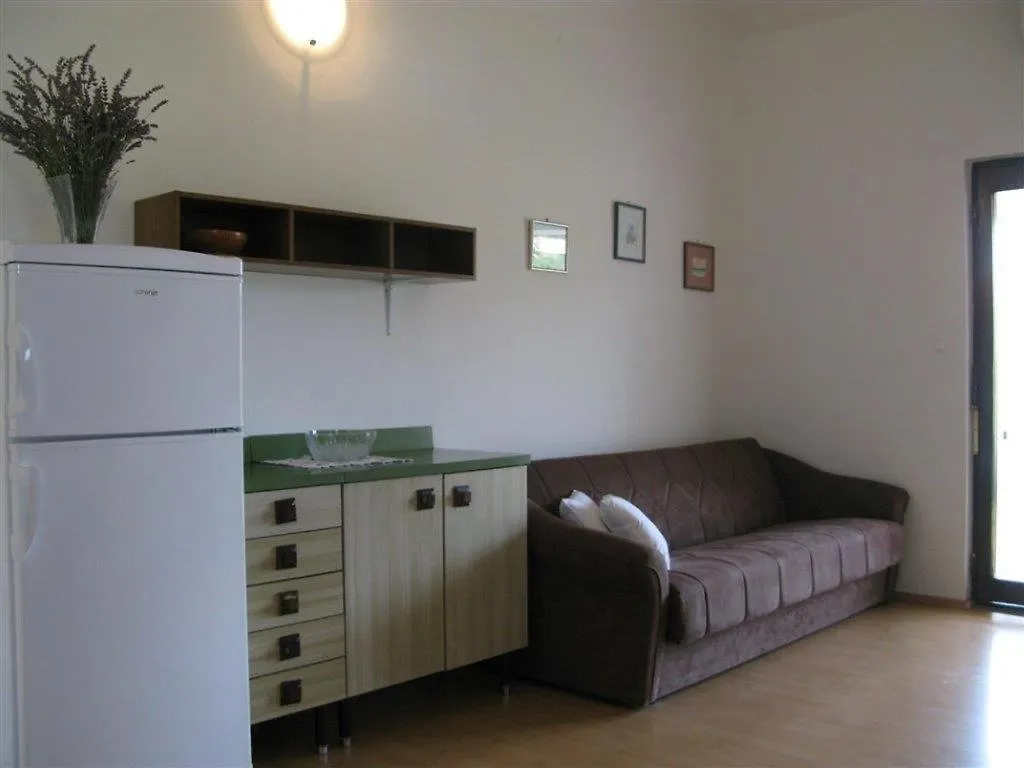 Apartment Palit 16356B Mundanije